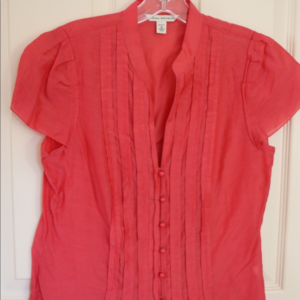 Banana Republic Coral Pink Pintuck Button Front Blouse